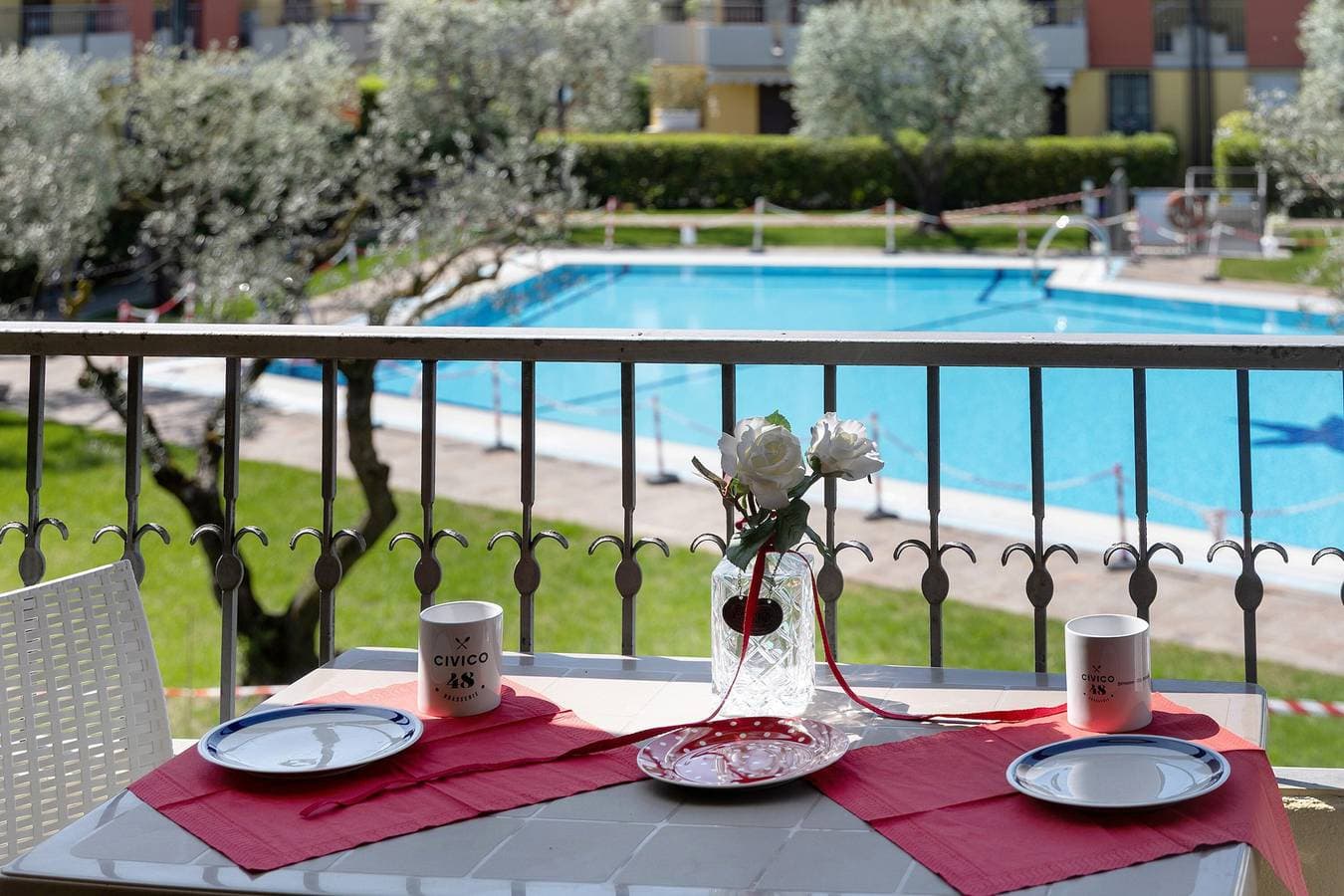 Foto 6 von 25: Apartment 'Giglio Sirmione' mit Gemeinschaftspool, WLAN und Klimaanlage