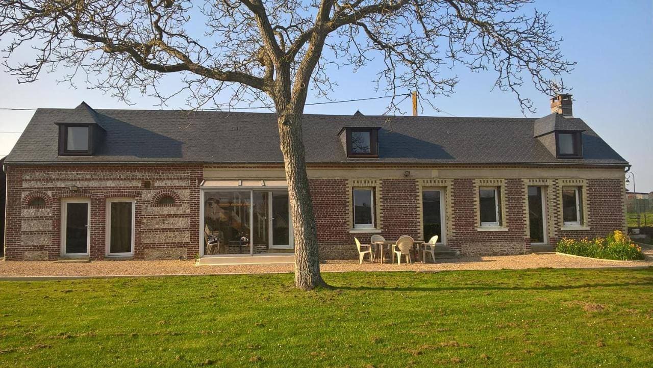 Foto 3 von 21: Four-Bedroom House