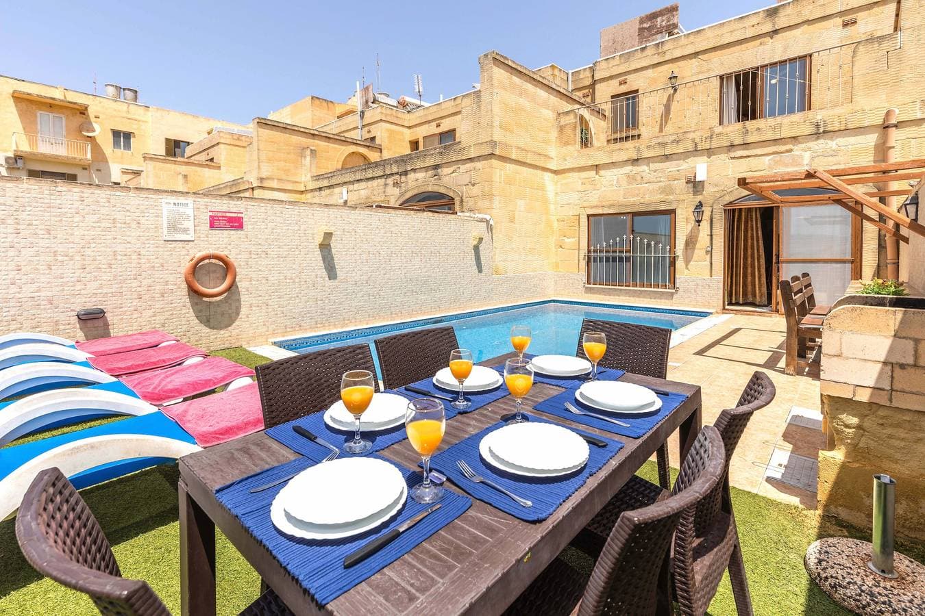 Villa 1