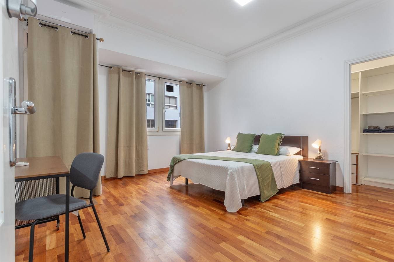 Foto 13 von 31: Ferienwohnung 'Centrico Familiar' mit Balkon, WLAN und Klimaanlage