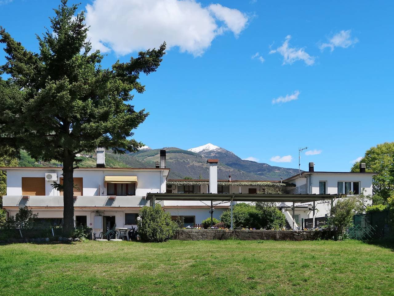 Einfaches Appartementhaus La Madonnina 1