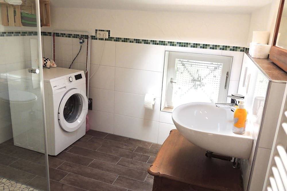 Foto 12 von 27: Schöne grosse renovierte Ferienwohnung mit 3 Schlafzimmern