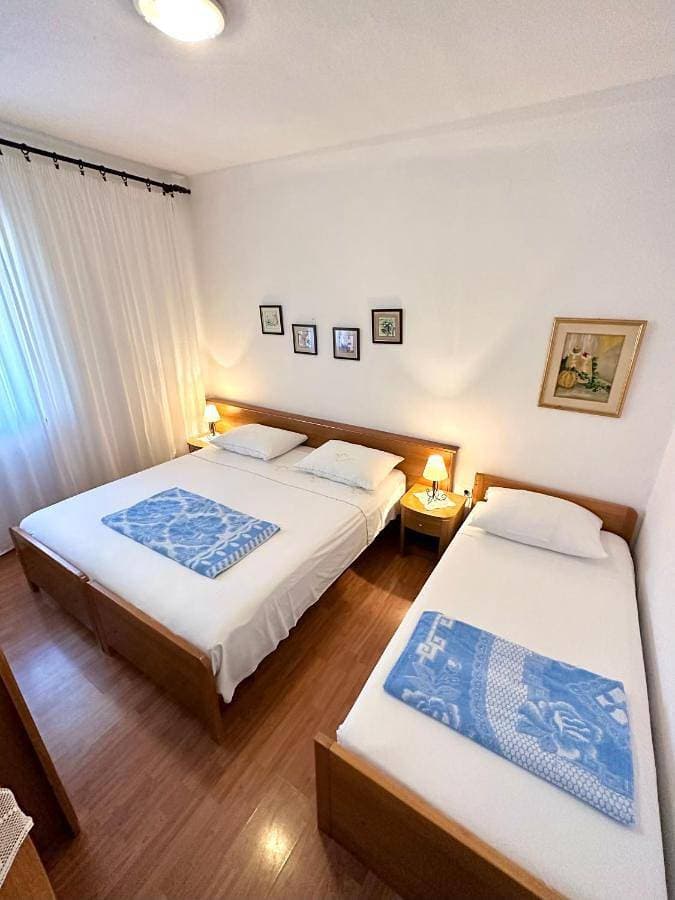 Foto 3 von 8: Cozy Apartment and Rooms with Terrace and Private Parking