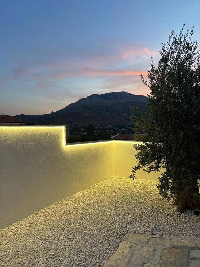 LE SORELLE Sea front -villa whit private pool 1