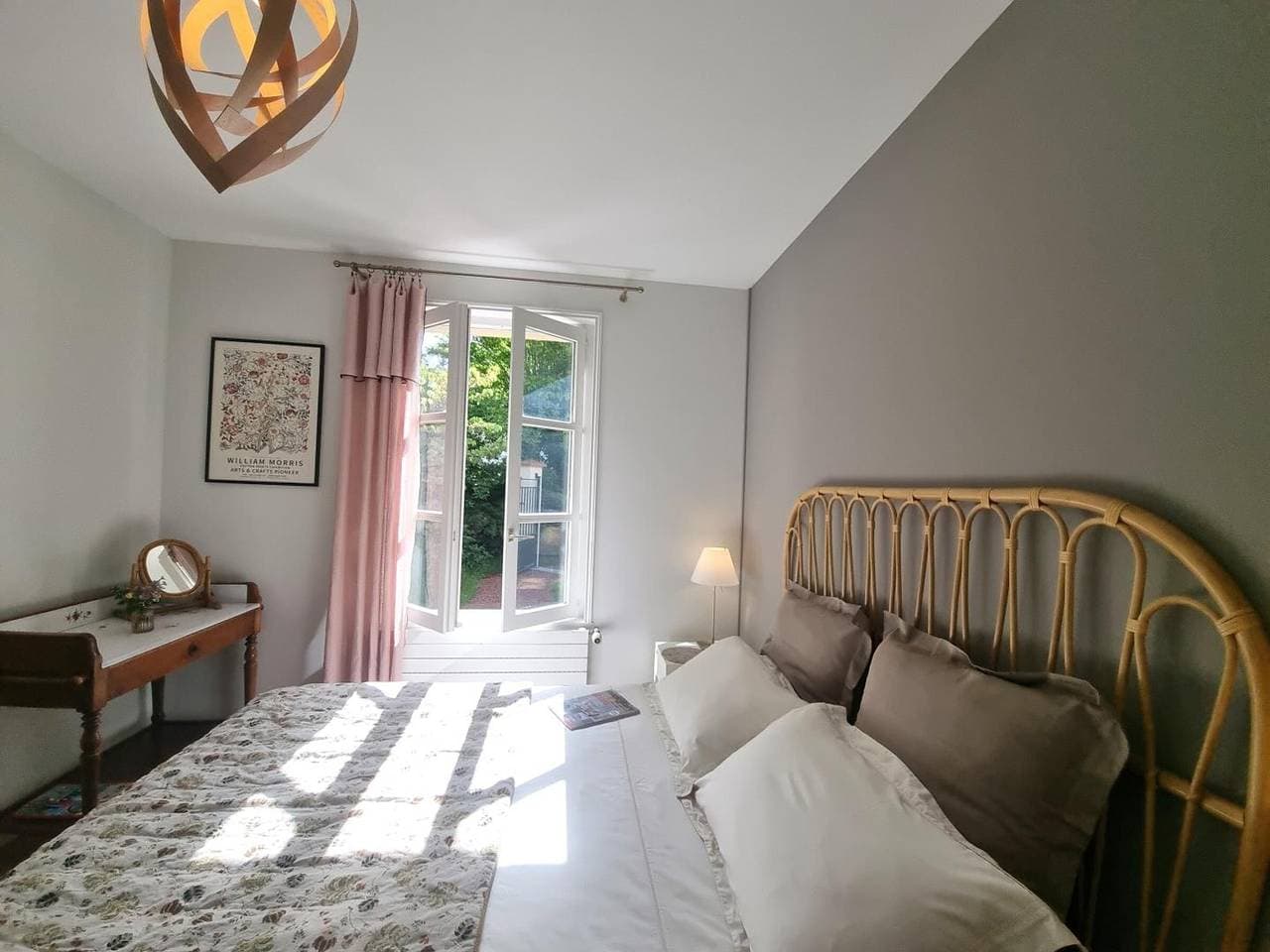 Foto 8 von 21: La Petite Bulle: Gemütliche und Moderne Unterkunft in Saint-Galmier