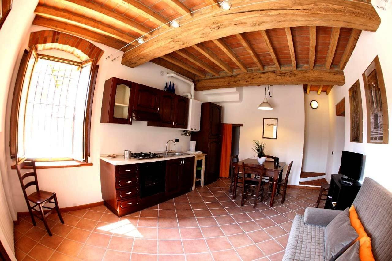 B&B Stradivari 1