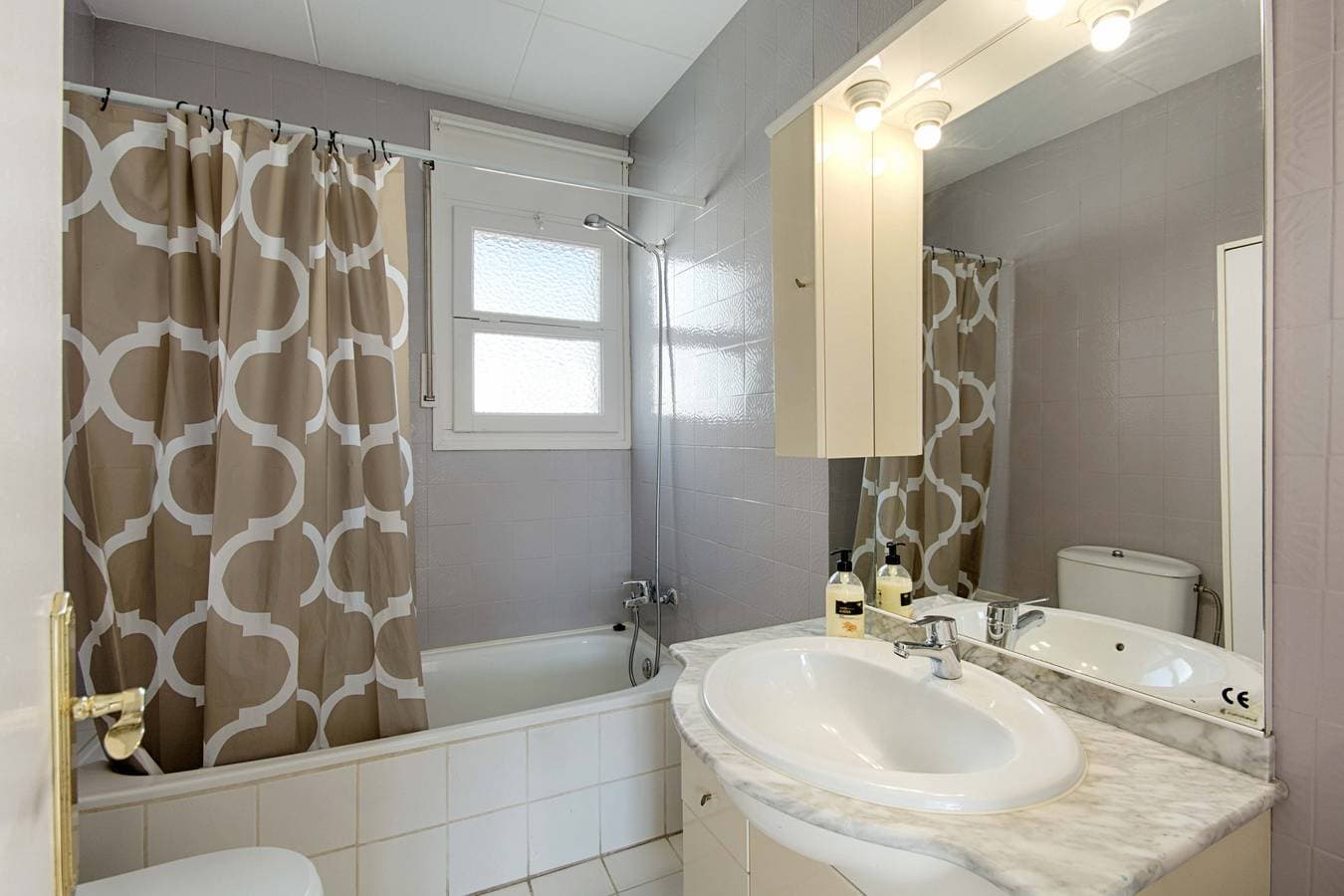 Foto 7 von 37: Ferienwohnung für 5 Personen mit Garten