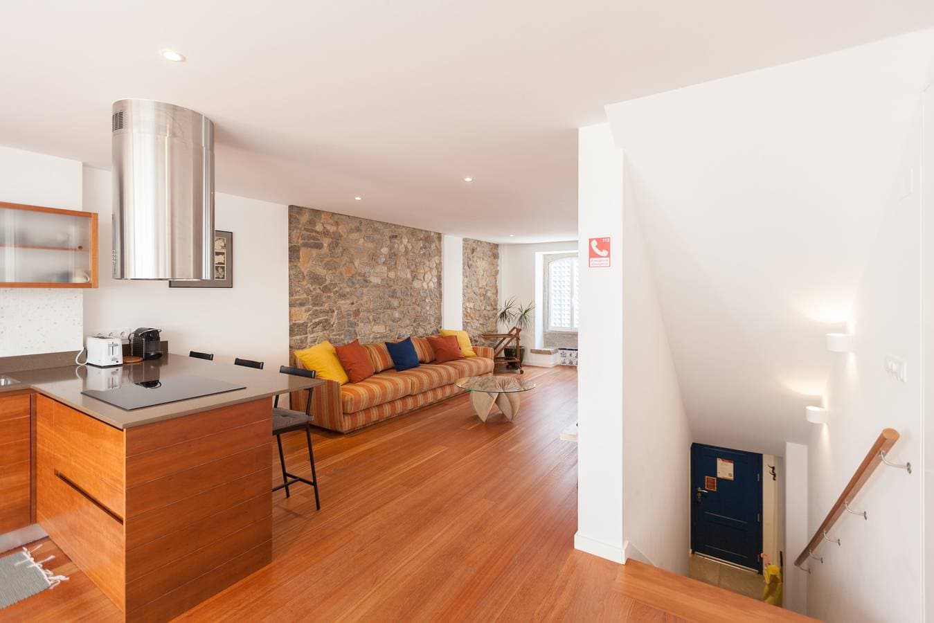 Foto 5 von 23: Flh Cascais Beachside Duplex Balcony