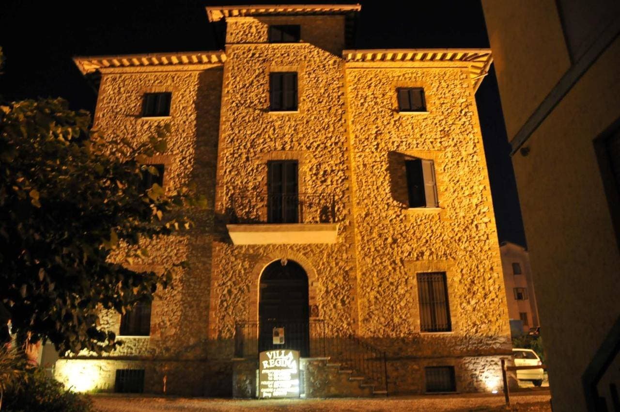 Villa Regina 1