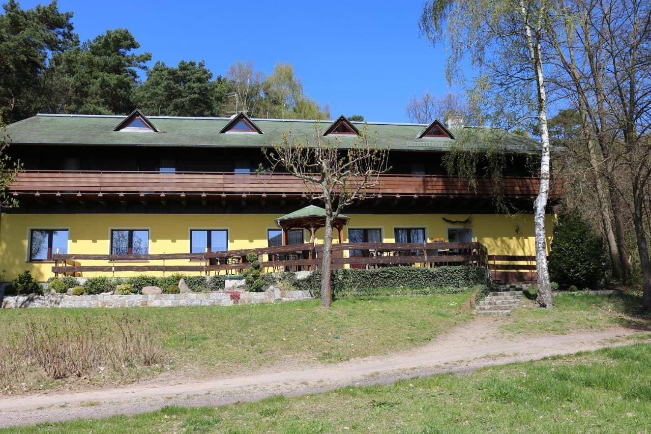 Hotel und Restaurant Karpfenschänke 1