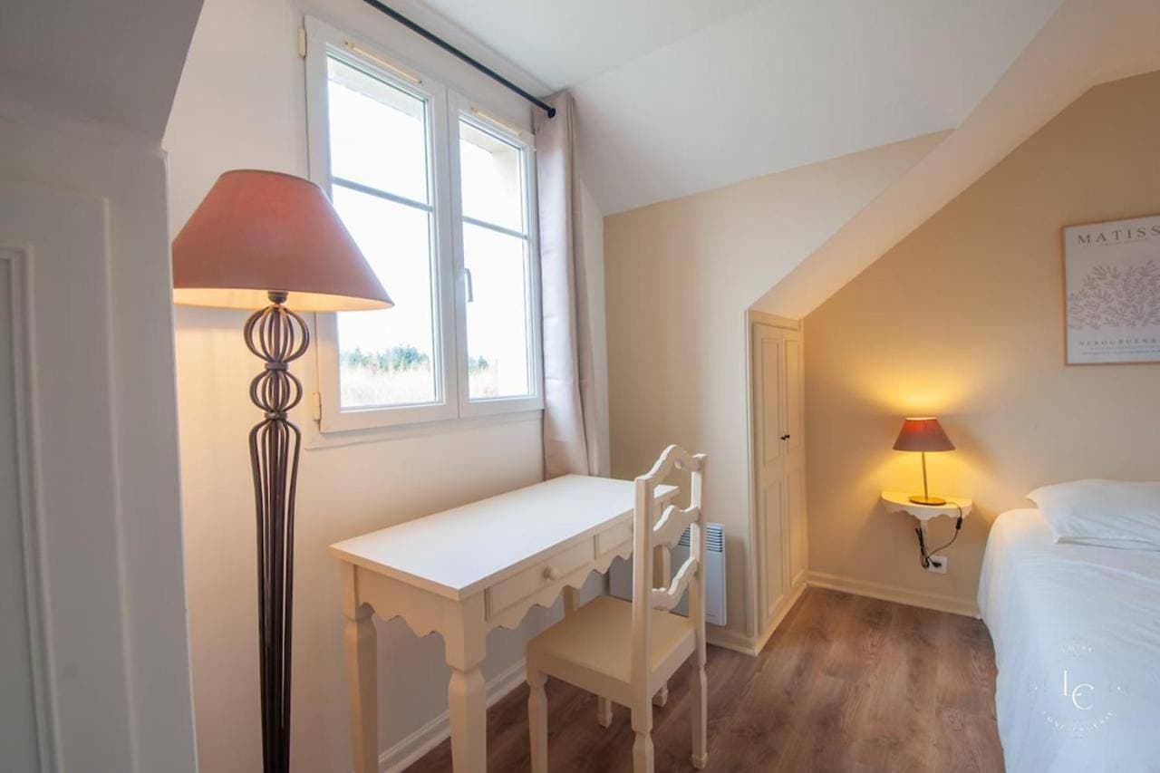 Foto 6 von 33: Two-Bedroom Apartment