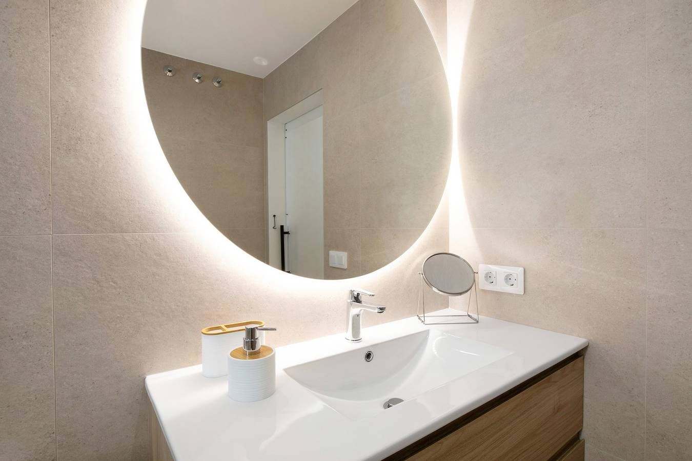 Foto 13 von 22: Ferienwohnung 'Luxury Loft El Roque 1' mit Meerblick und WLAN