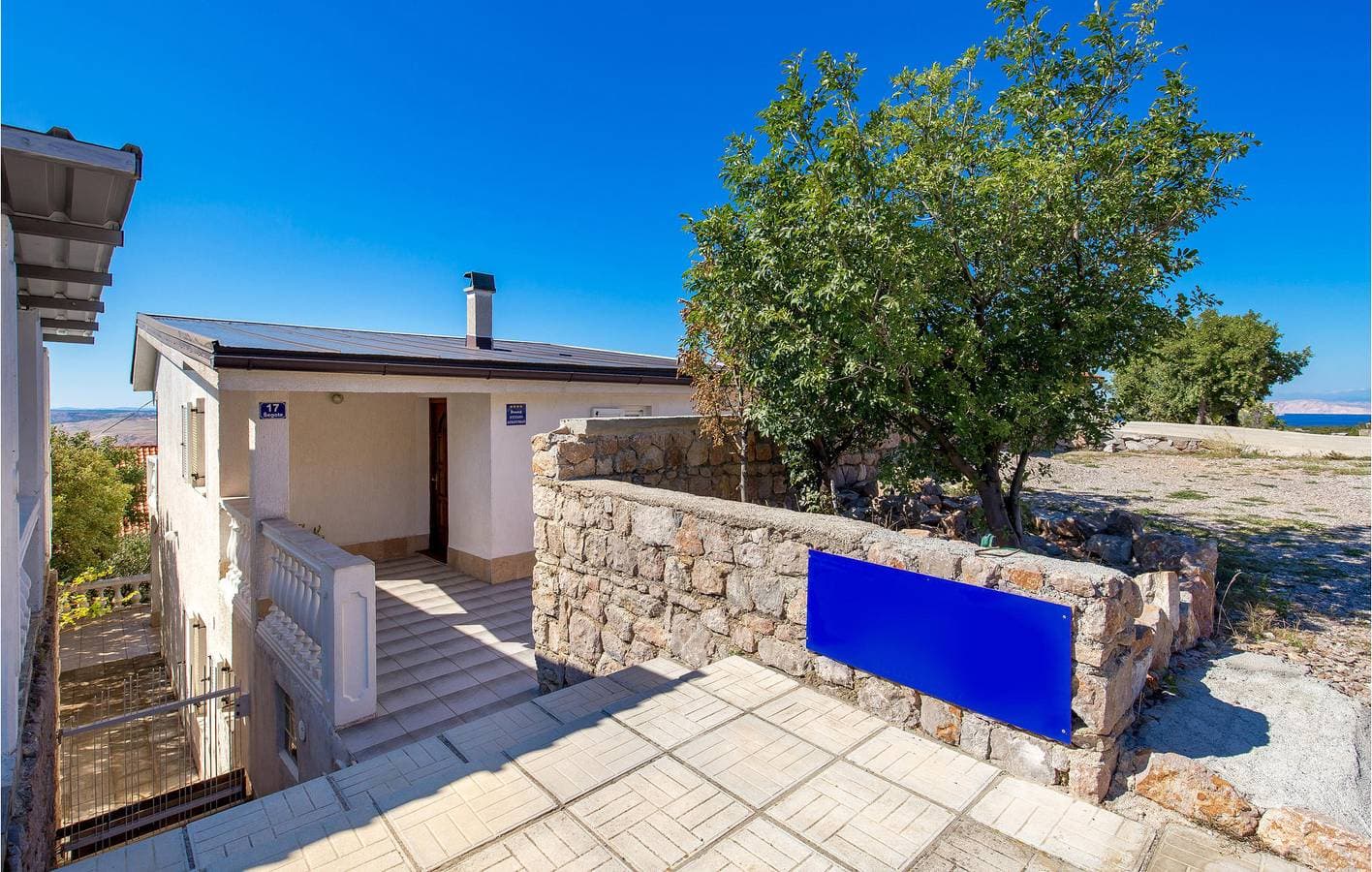 Foto 2 von 29: Gemütliche Ferienwohnung am Meer mit Terrasse und Parkplatz, 1,5 km vom Strand entfernt