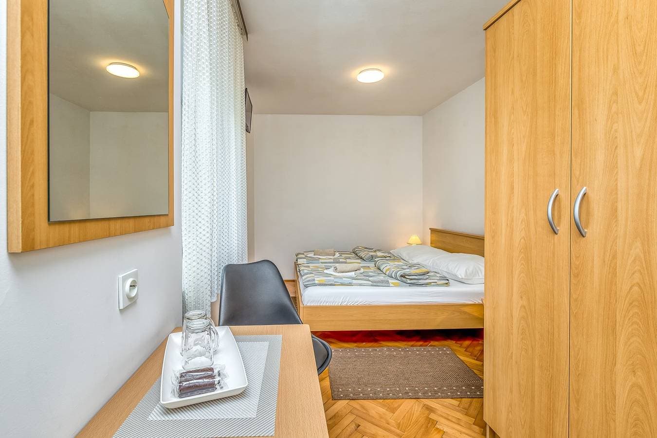 Foto 2 von 11: Standard Double Room S2