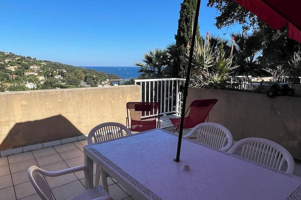 Apartment n°3 near the beach - sea view + terrace 1