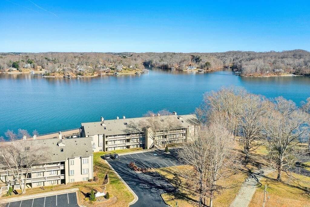 Foto 9 von 28: Lake View - Smith Mountain Lake