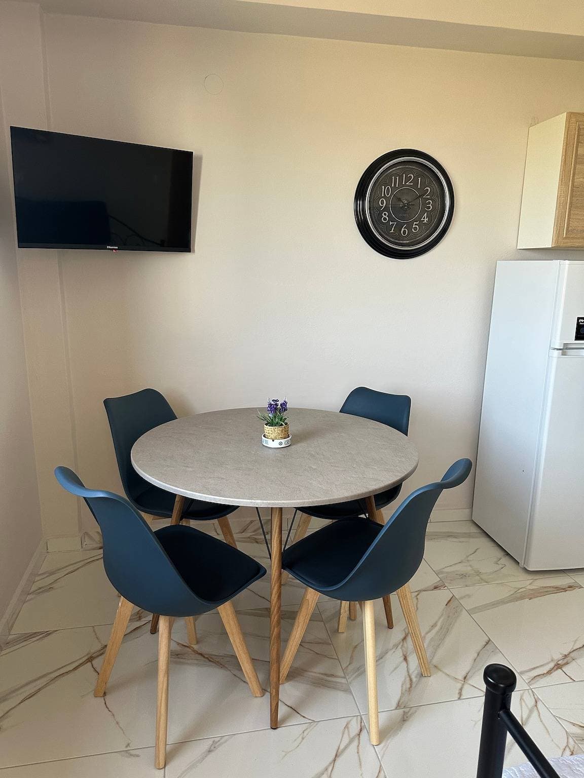 Foto 3 von 13: Pegasus Apartment mit Meerblick, 10 Min. zu Fuß zum Chiona, 2 Klimaanlagen, WLAN & Parkplatz