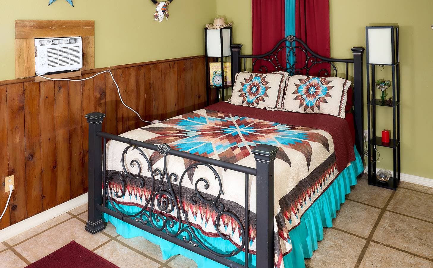Pleasant Days Lodging Southwest Cottage 1