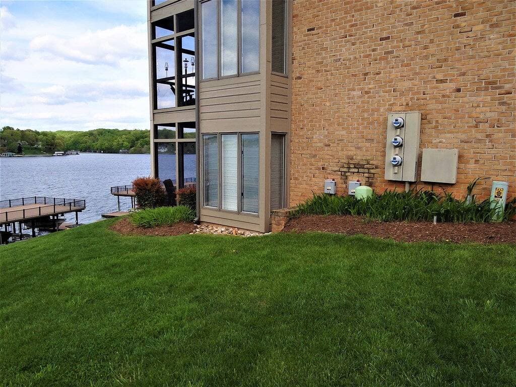 Foto 10 von 47: Smith Mountain Lake Condo with Main Channel Views