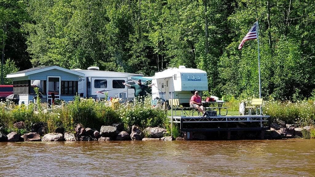 Foto 8 von 30: Privater Campingplatz am Wasser