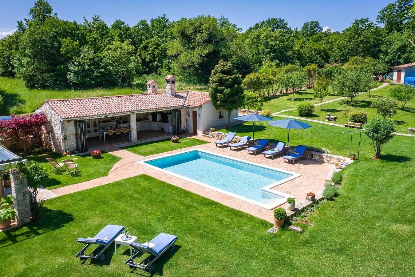Foto 11 von 51: Villa Lipa mit beheiztem Pool, Sauna und Weinkeller