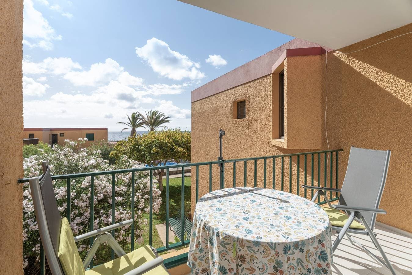 Foto 2 von 32: Ferienwohnung 'Casa Agua Y Sol 2' mit Meerblick, Gemeinschaftspool und WLAN