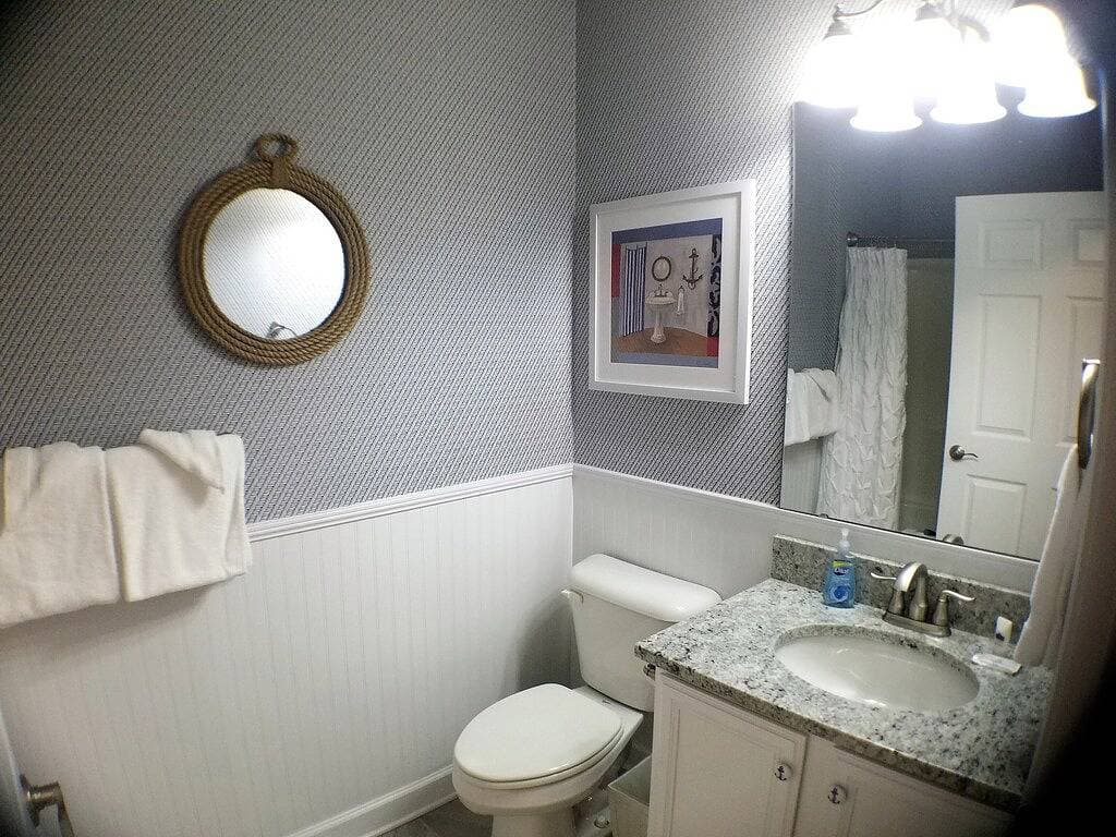 Foto 5 von 21: #113 Pointe - 1  Bedroom Lakefront Condo at Mariners Sml