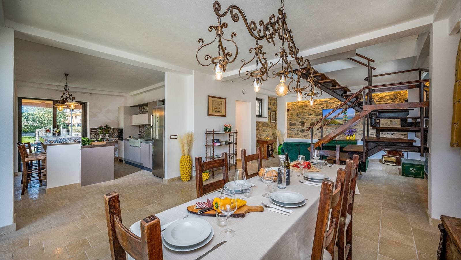 Foto 4 von 26: Villa für 6 Personen mit Balkon