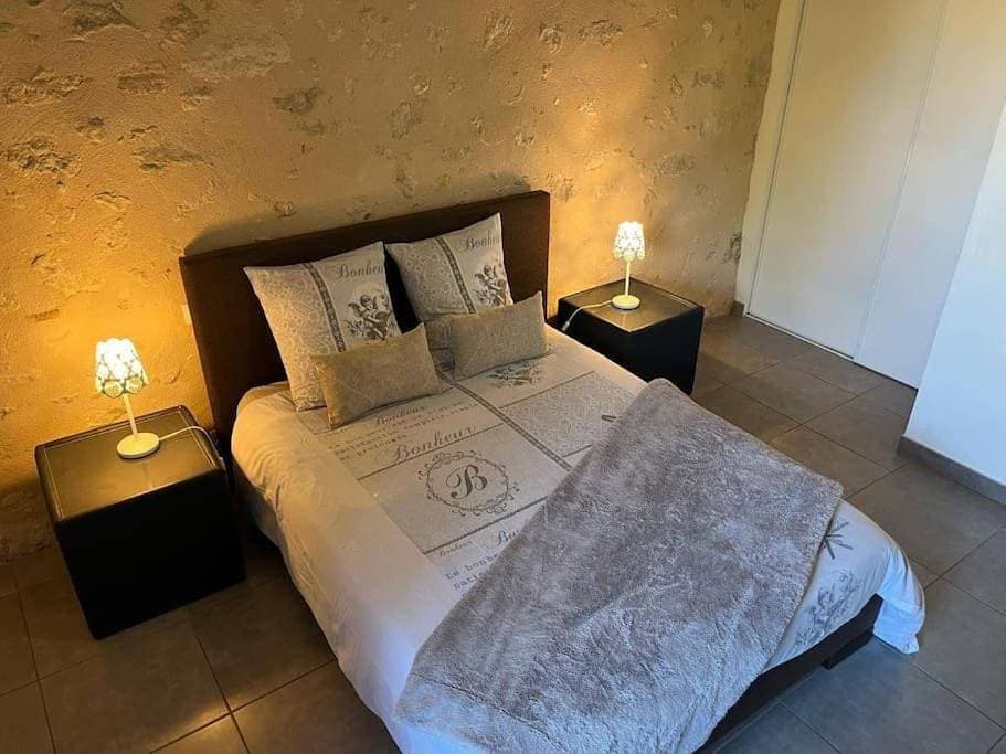 Foto 9 von 12: Three-Bedroom House