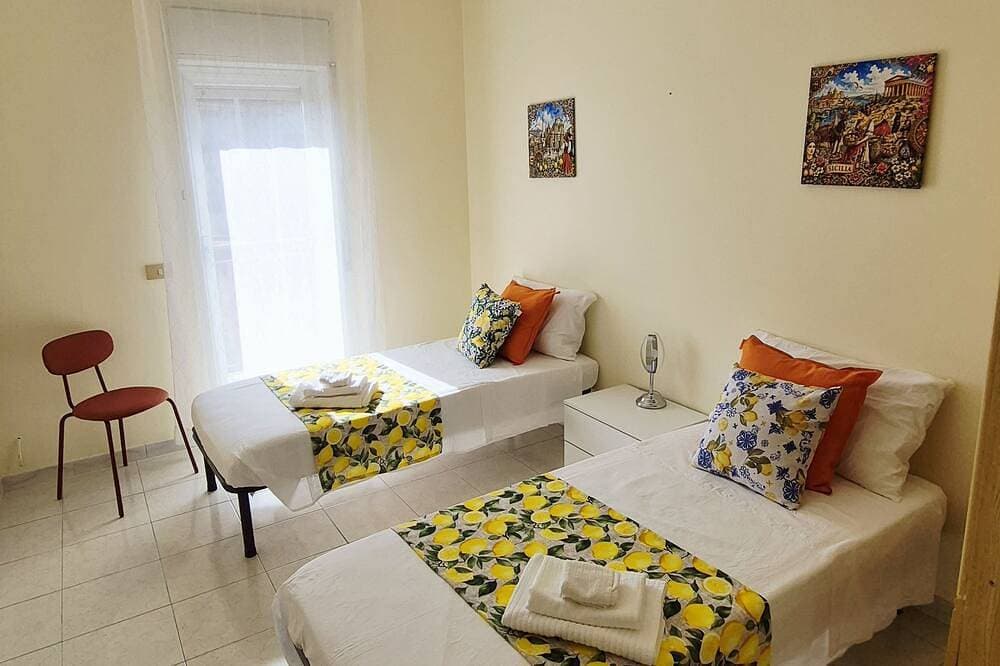 Foto 4 von 14: 100 m² apt with free parking over the citrus garden– for families in Trappitello