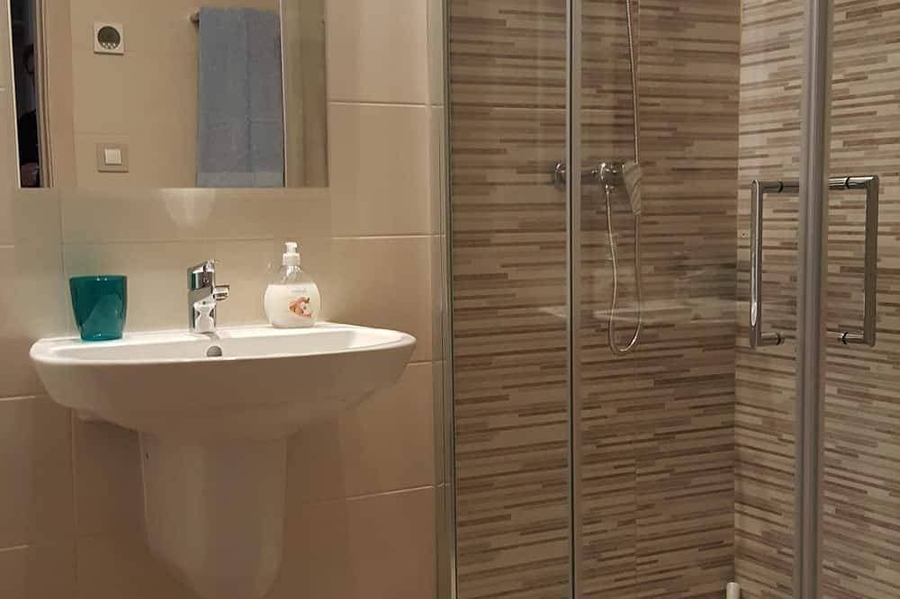 Foto 9 von 25: Schöne neue Luxus Wohnung mit 2 Schlafzimmern und 2 Bädern