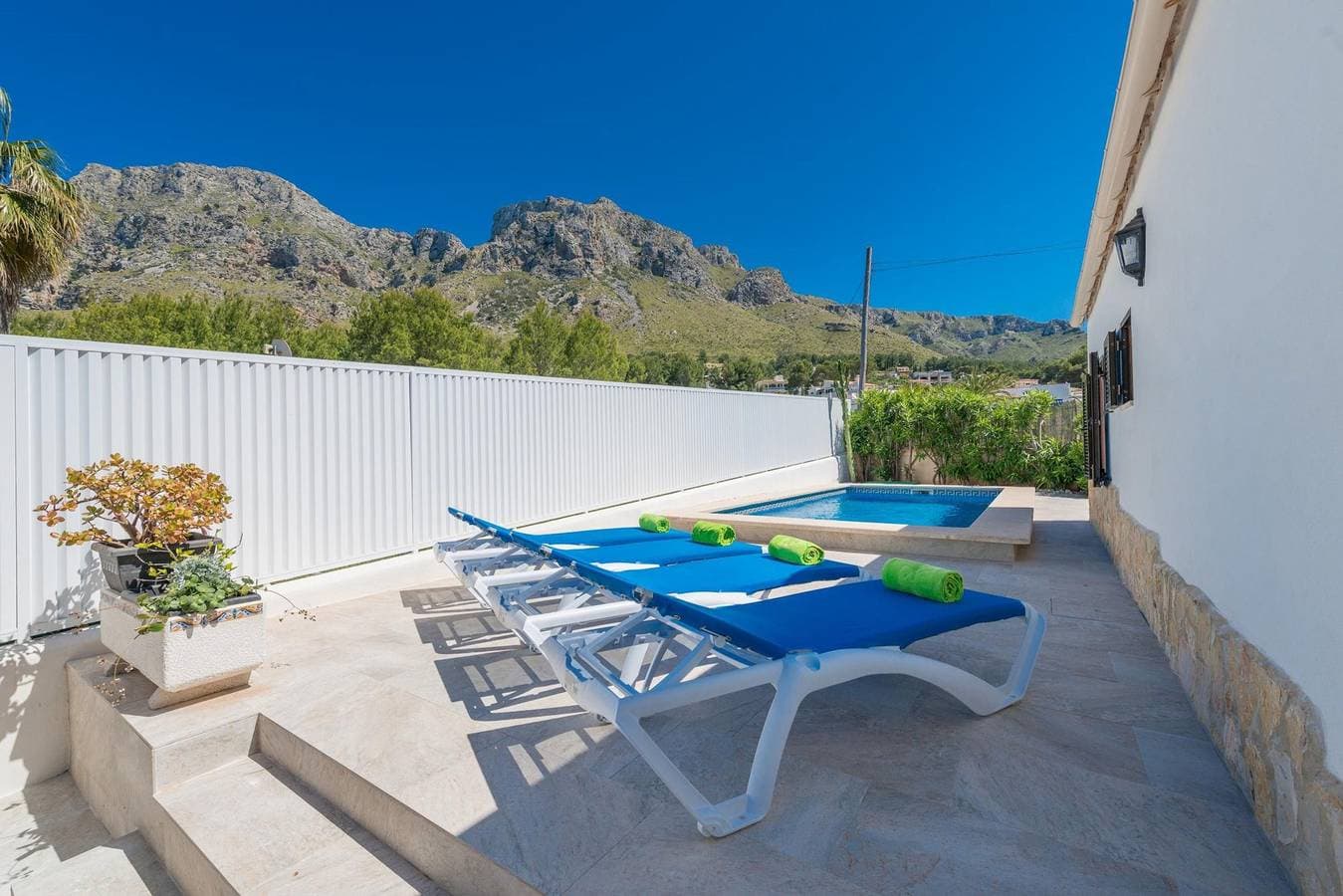 Foto 4 von 41: Villa für 4 Personen mit Garten