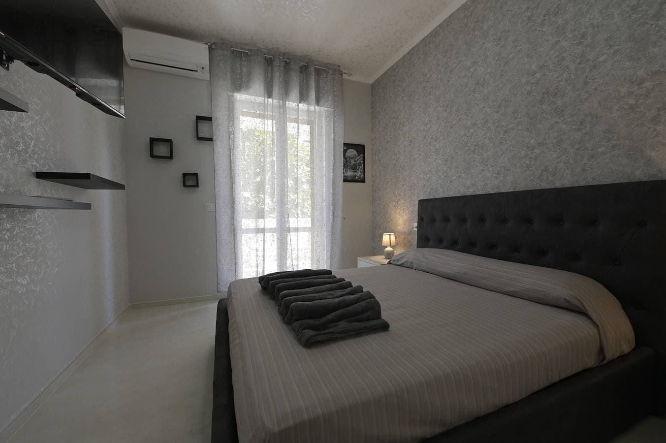 Foto 13 von 16: Doppelzimmer 1 mit WLAN und Klimaanlage