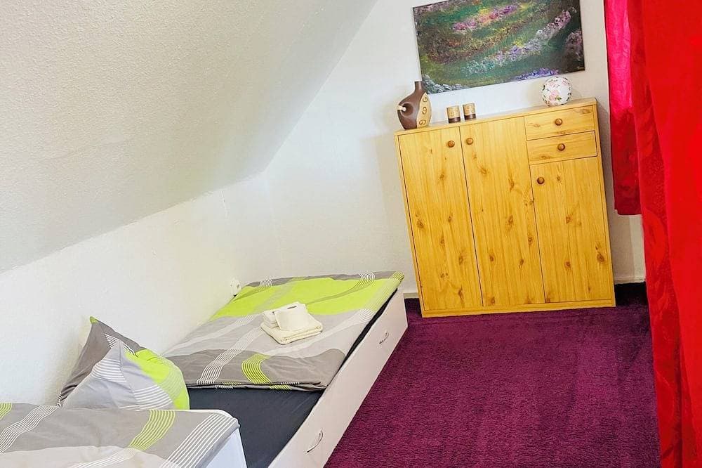 Foto 6 von 30: Große Ferien- & Monteurunterkunft | 104m² | 4 sep. Schlafbereiche | 2 Parkplätze