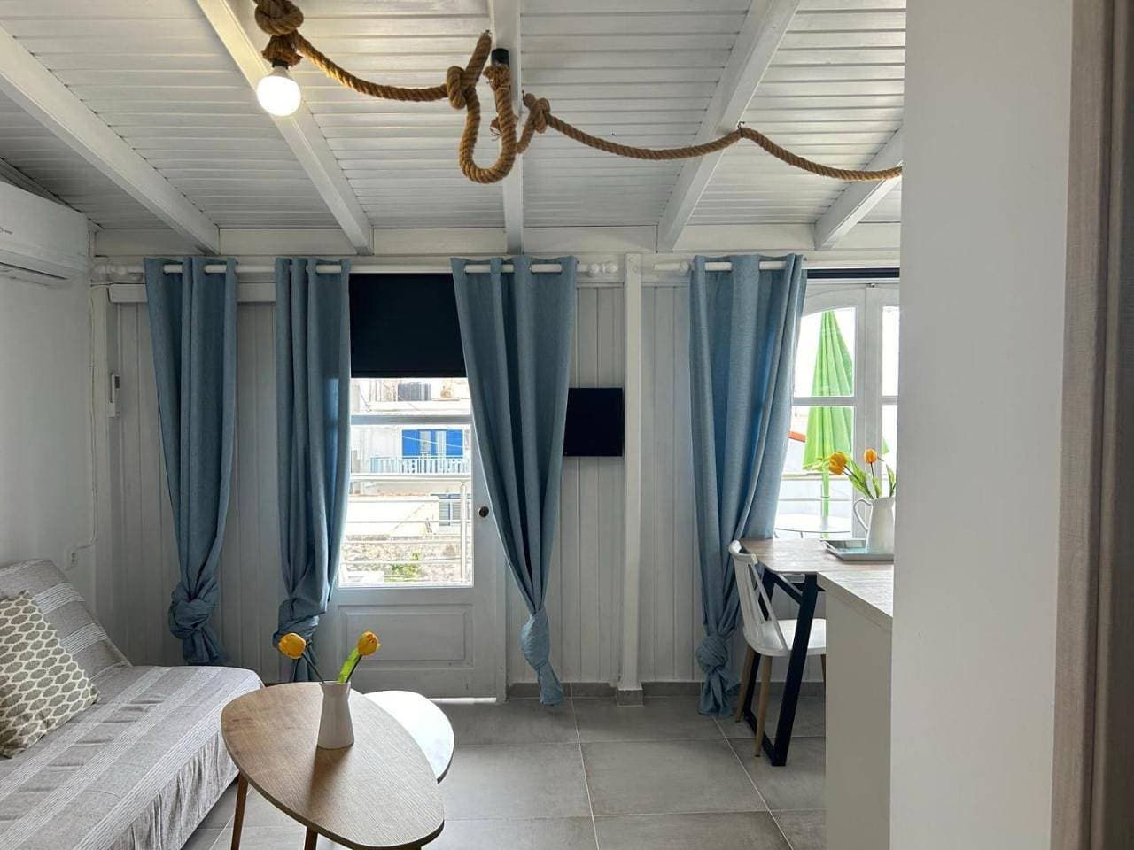 Foto 7 von 19: Apartment with Sea View