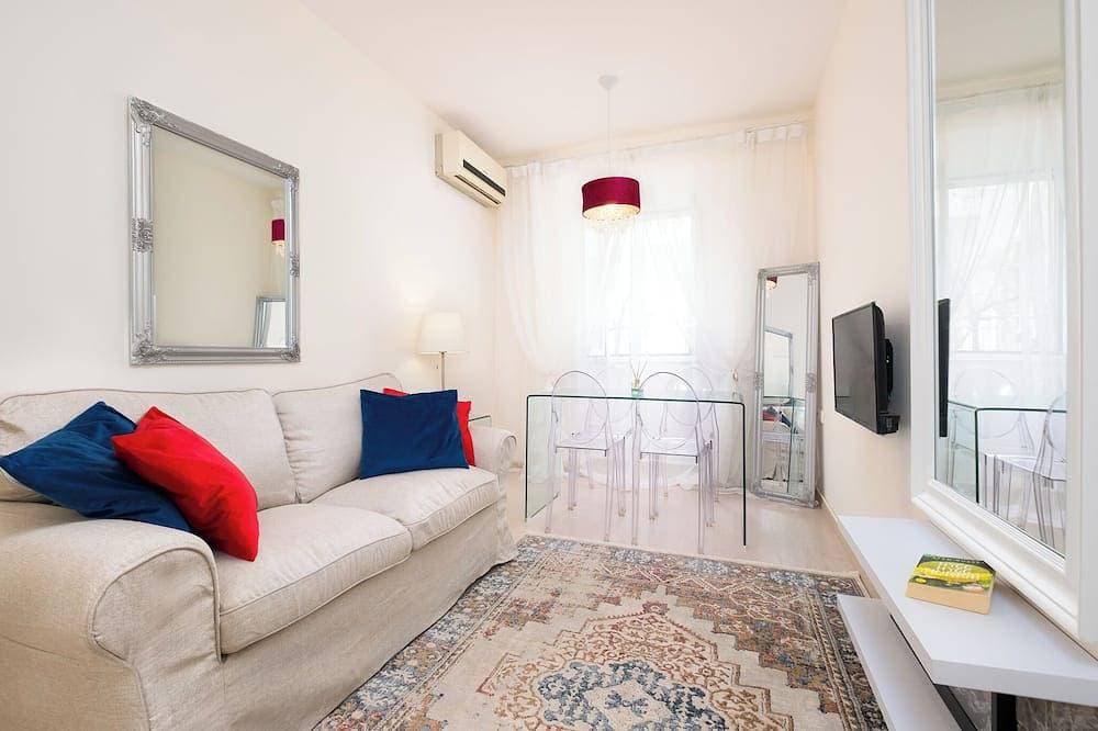 Foto 8 von 23: Guilford Elegance | Corfu Old  town Apartment | fast WiFi