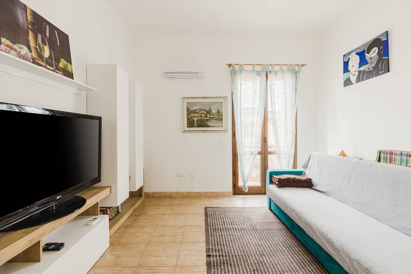 Foto 5 von 19: Ferienwohnung 'Casa Rimedia' mit Balkon, WLAN und Klimaanlage