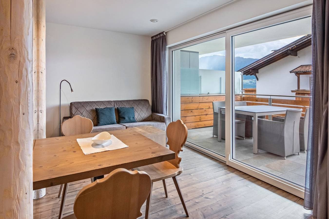 Foto 3 von 38: Appartement Vitalpina A mit Bergblick, WLAN und Klimaanlage