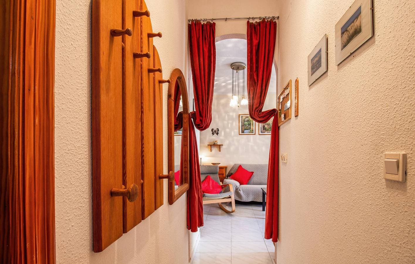 Foto 8 von 15: Gemütliches Apartment mit AC, Parkplatz, Terrasse und WiFi - 2,5 km zum Strand