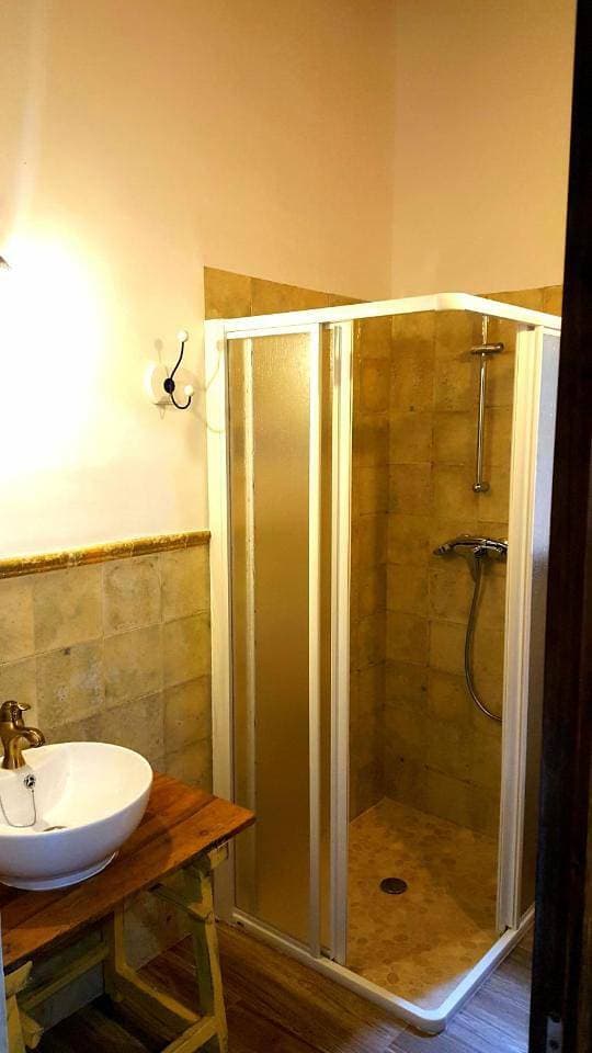 Foto 11 von 29: Three-Bedroom Townhouse