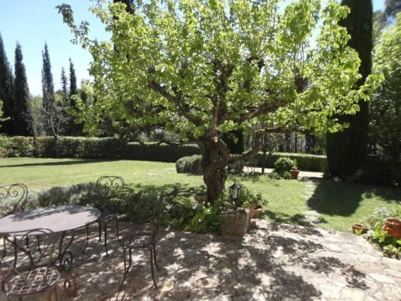 Foto 6 von 44: Herrliches Landhaus mit Pool Klimanlage und Garten
