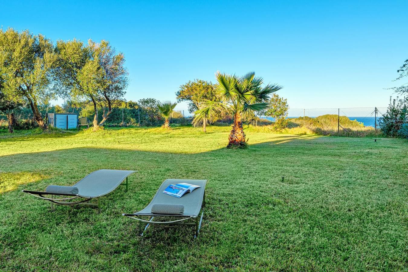 Foto 5 von 27: Geräumige Ferienwohnung "Villa Marconi 6" mit Meerblick, privater Terrasse und Garten