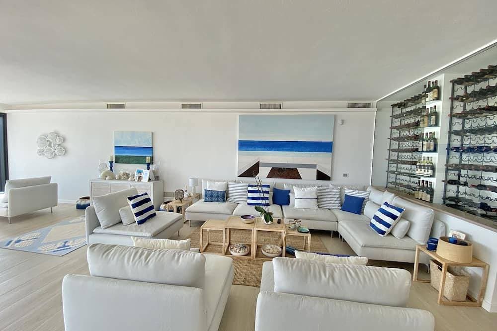 Foto 9 von 30: Fenandgi exklusive Villa direkt am Strand mit beheizbarem infinity Pool