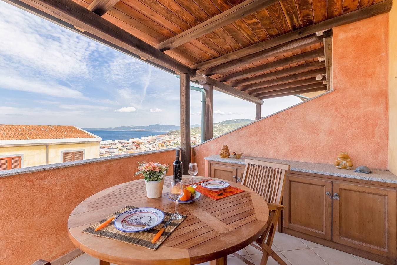 Foto 3 von 21: Ferienwohnung 'Bella Vista Castelsardo' mit Meerblick, Balkon und Klimaanlage