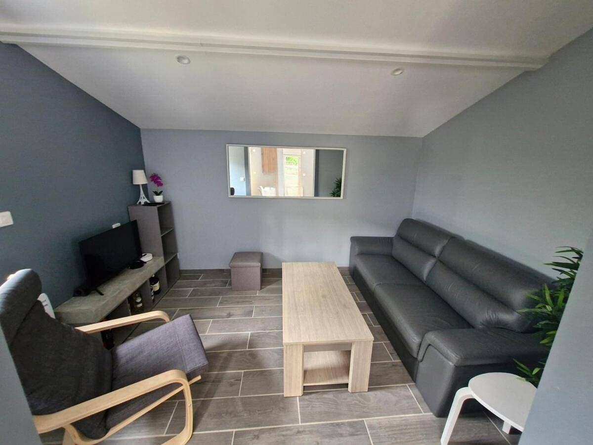 Foto 2 von 33: Three-Bedroom House