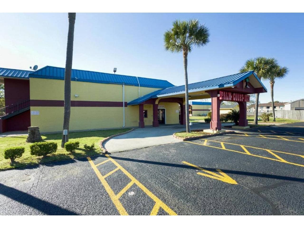 Foto 10 von 10: Kingsize-Bett | Rauchen erlaubt | Pensacola, Florida