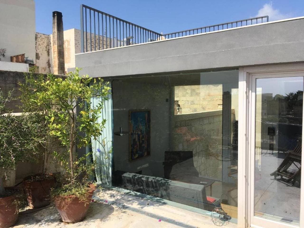 Foto 3 von 27: Ferienwohnung für 4 Personen mit Terrasse