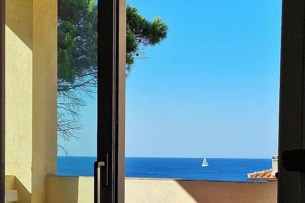 Le Ghiaie Apartments, sea view terrace, 50m beach Le Ghiaie Portoferraio 1