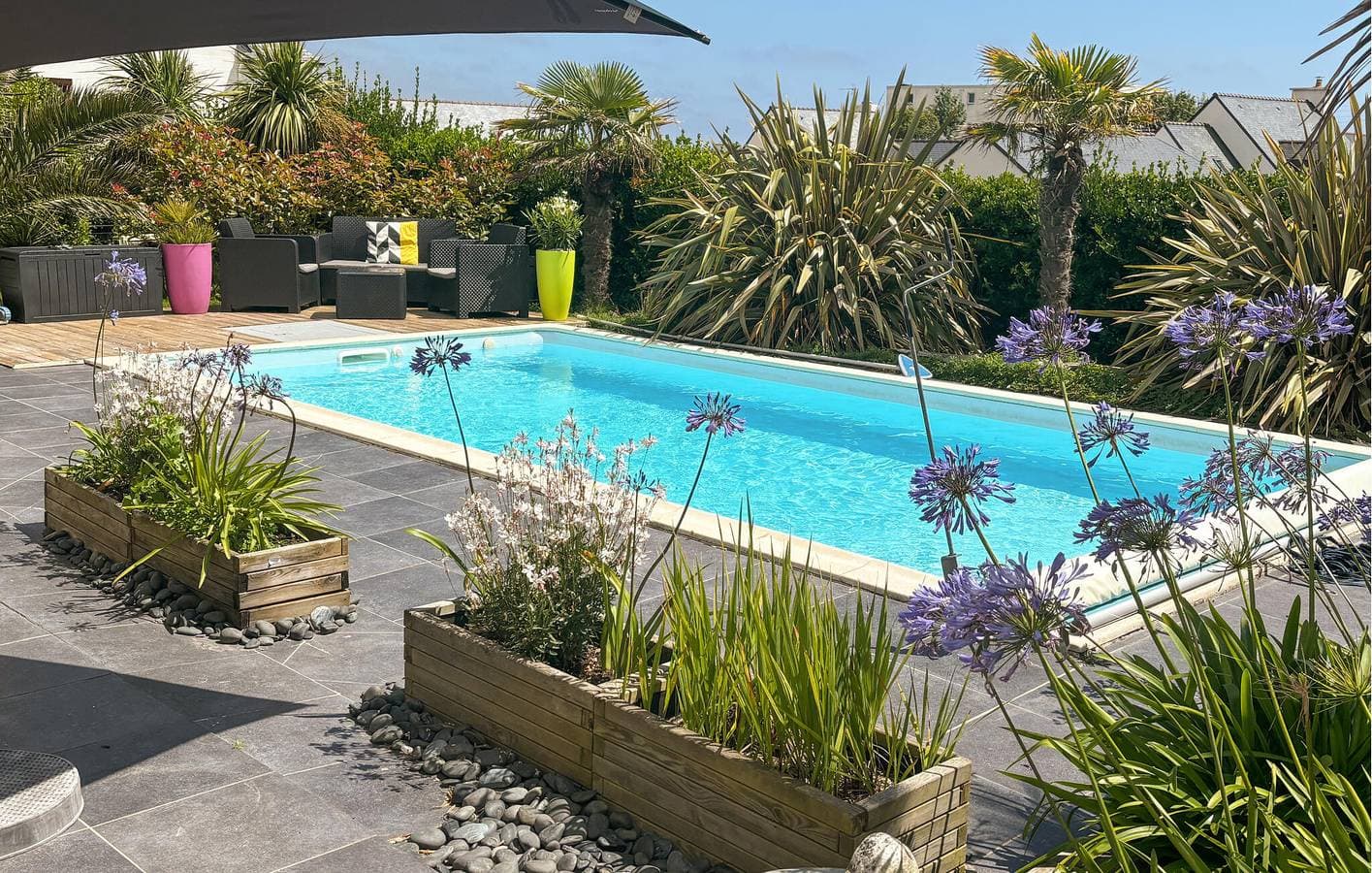 Apartment mit Meerblick, Pool und Parkplatz, 2 km zum Strand 1