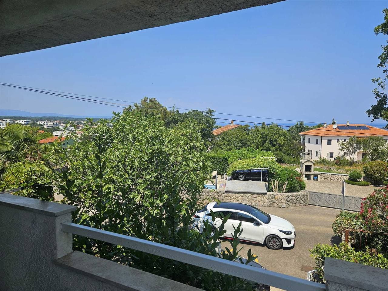 Foto 9 von 12: Ferienwohnung Buza mit Balkon